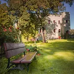 Zamek Aparthotel 3*