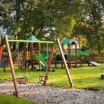 Zamek Aparthotel Dobroszyce