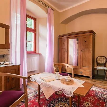 Apartmanhotel Zamek Dobroszyce