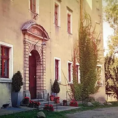Aparthotel Zamek Dobroszyce