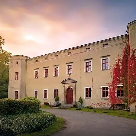 Zamek Aparthotel 3*