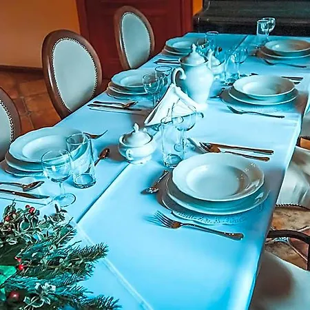 Zamek 3* Dobroszyce