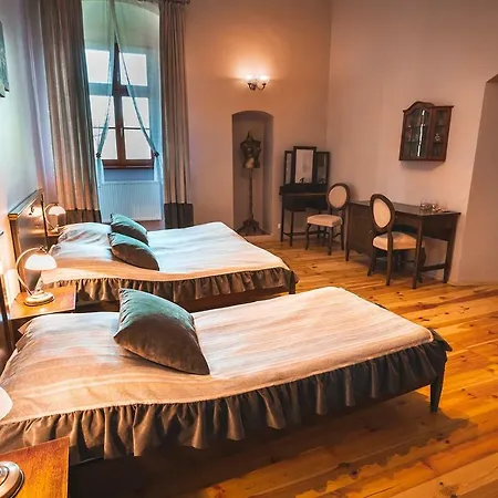 Lägenhetshotell Zamek Dobroszyce