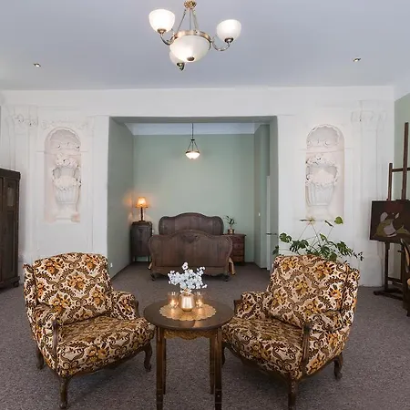 Zamek Lägenhetshotell Dobroszyce