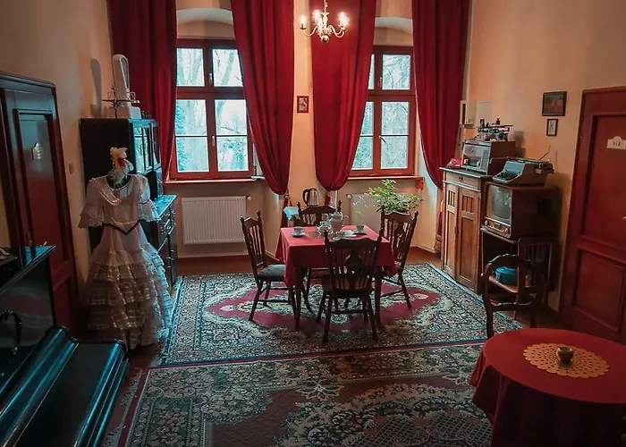 Zamek Aparthotel Dobroszyce